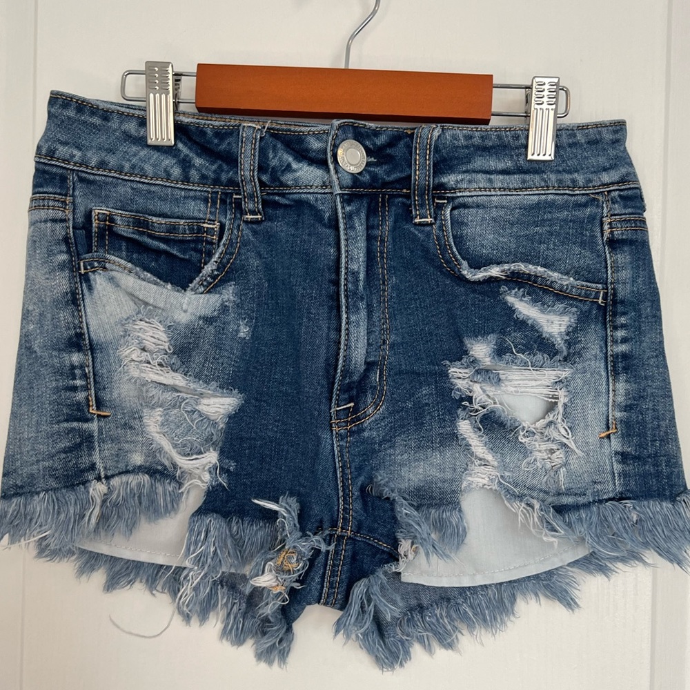 American Eagle Outfitters stretch shorts |
HI-RISE SHORTIE | 6